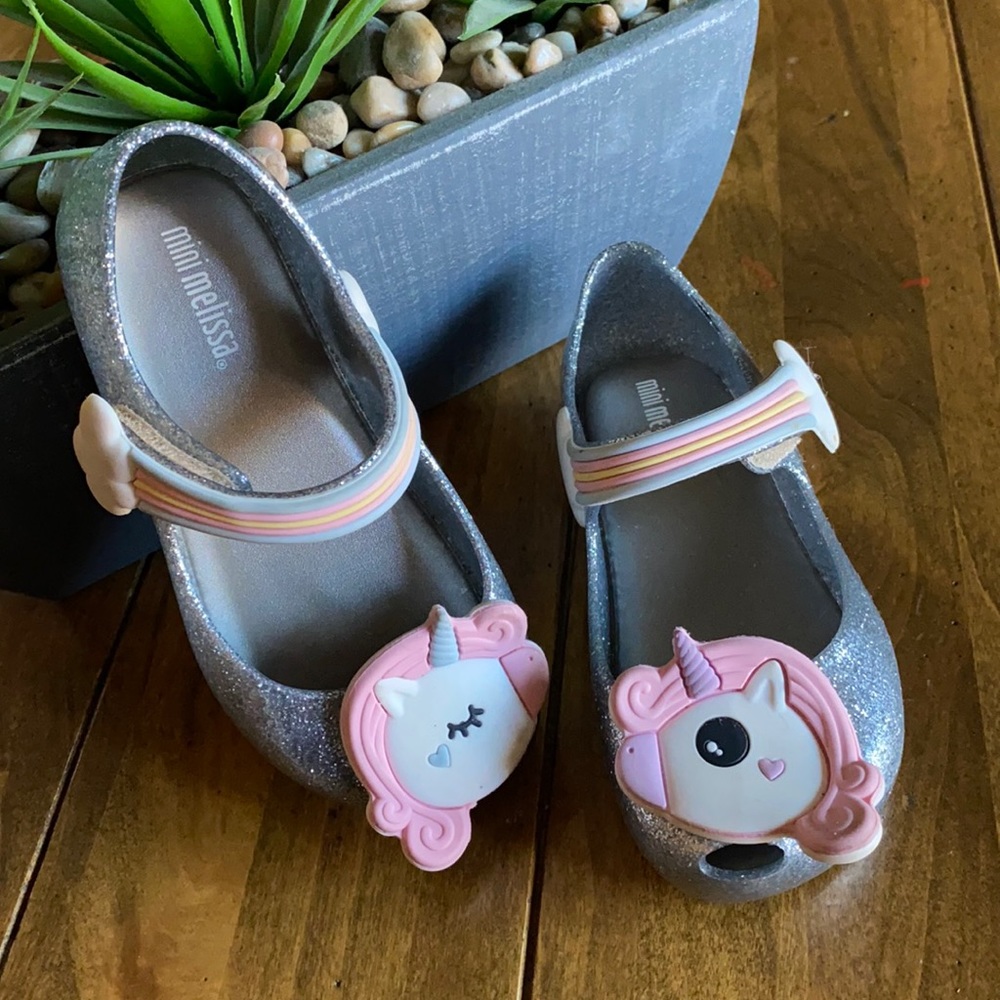 MINI MELISSA Unicorn size 9 USED